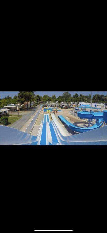 Camping 4 Etoiles Le Bosc Saint Cyrpien Mobil Home Dış mekan fotoğraf